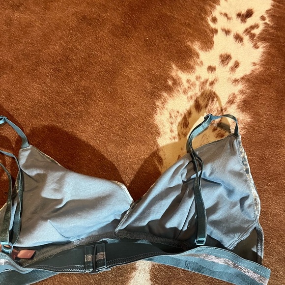 Bralette bundle all fit size small - Picture 5 of 6